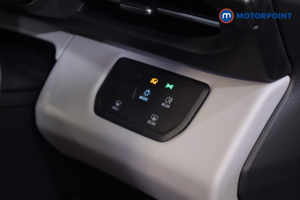 Ford Explorer Select Automatic Electric SUV - Stock Number (1561365) - 5th supplementary image