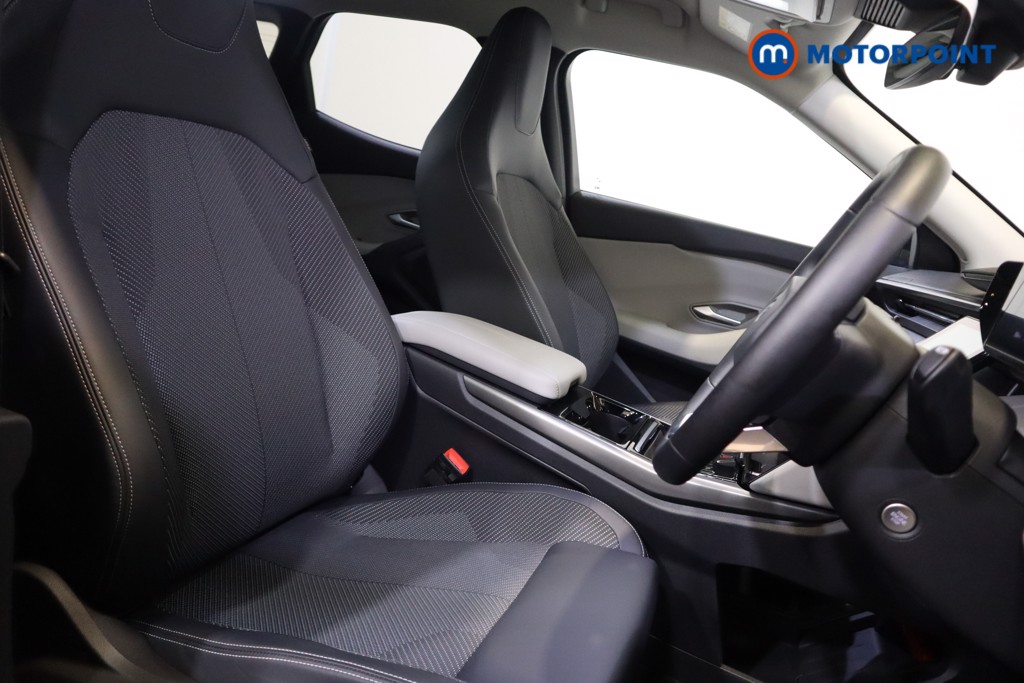 Ford Explorer Select Automatic Electric SUV - Stock Number (1561365) - 6th supplementary image