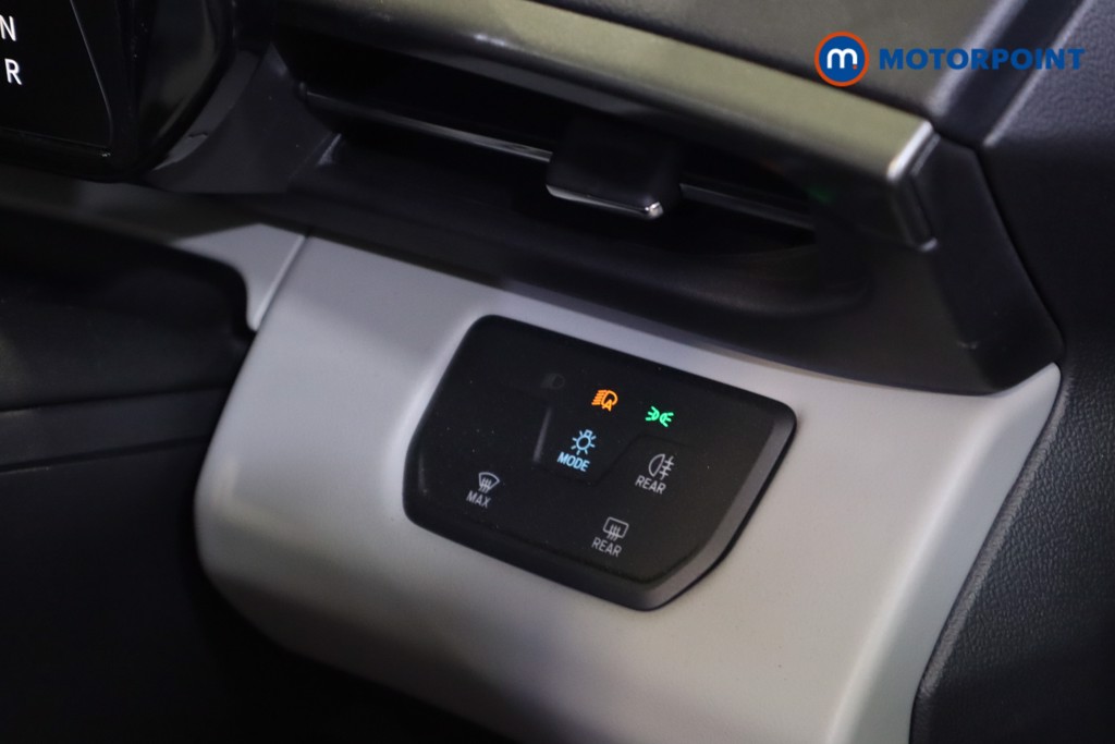 Ford Explorer Select Automatic Electric SUV - Stock Number (1561369) - 4th supplementary image