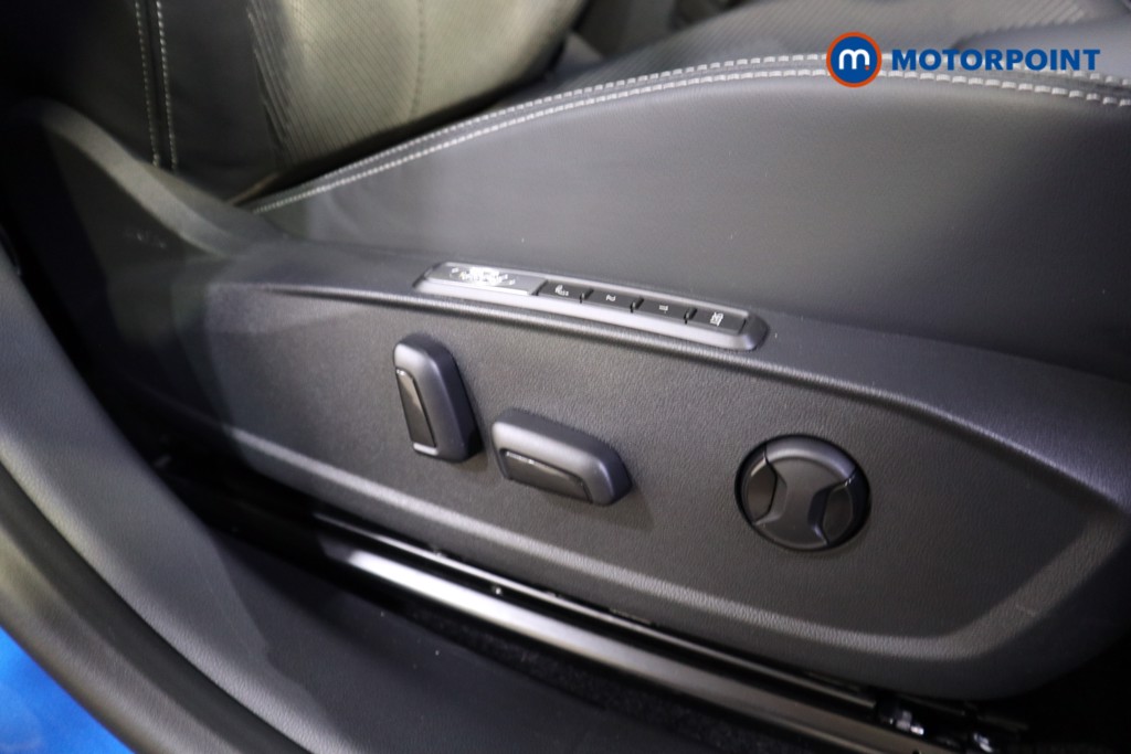 Ford Explorer Select Automatic Electric SUV - Stock Number (1561371) - 10th supplementary image