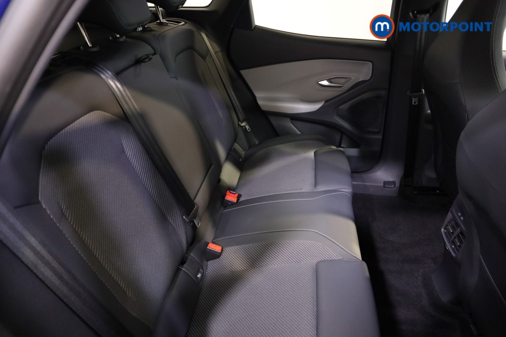 Ford Explorer Select Automatic Electric SUV - Stock Number (1561371) - 12th supplementary image