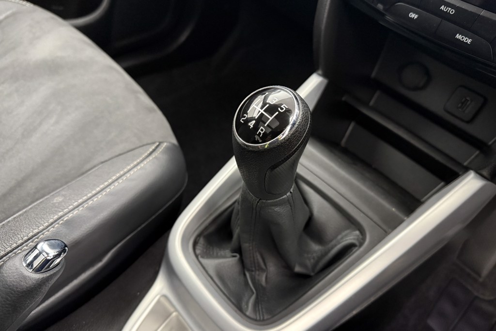 Suzuki Vitara SZ5 Manual Petrol SUV - Stock Number (1561397) - 13th supplementary image