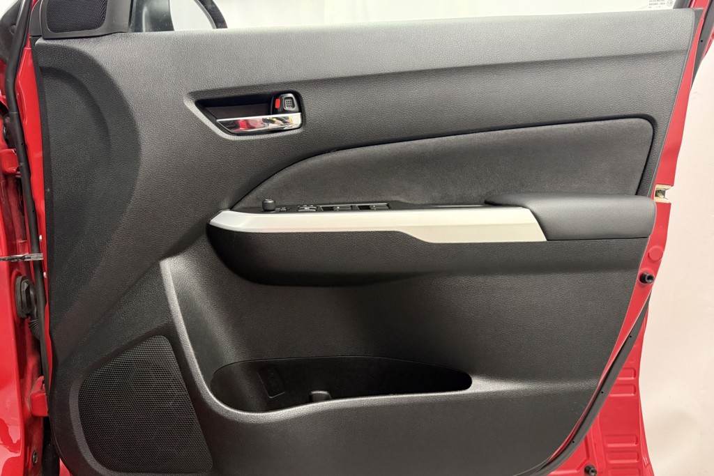 Suzuki Vitara SZ5 Manual Petrol SUV - Stock Number (1561397) - 17th supplementary image