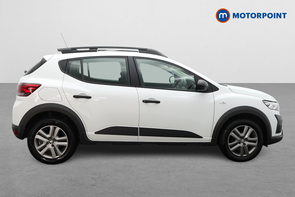Dacia Sandero Stepway Essential Manual Petrol Hatchback - Stock Number (1561480) - Drivers side