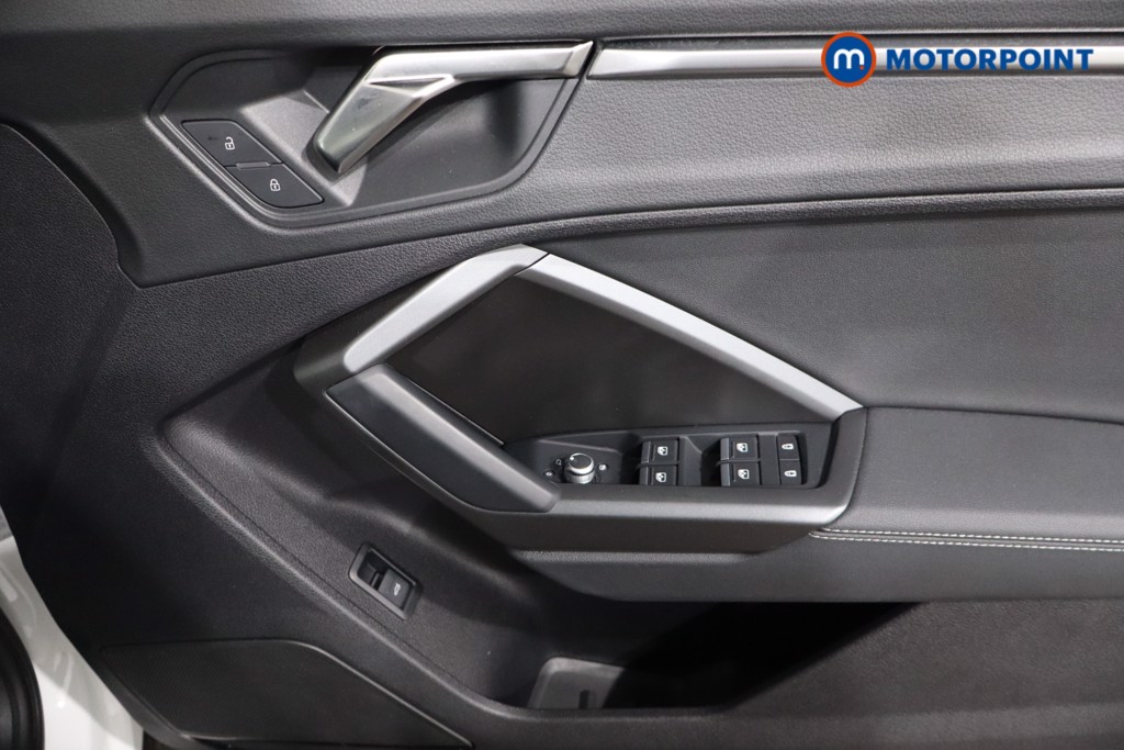 Audi Q3 Black Edition Automatic Petrol SUV - Stock Number (1561491) - 18th supplementary image
