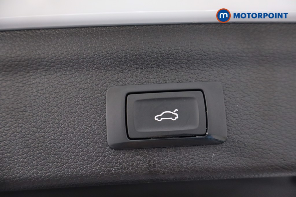 Audi Q3 Black Edition Automatic Petrol SUV - Stock Number (1561491) - 32nd supplementary image