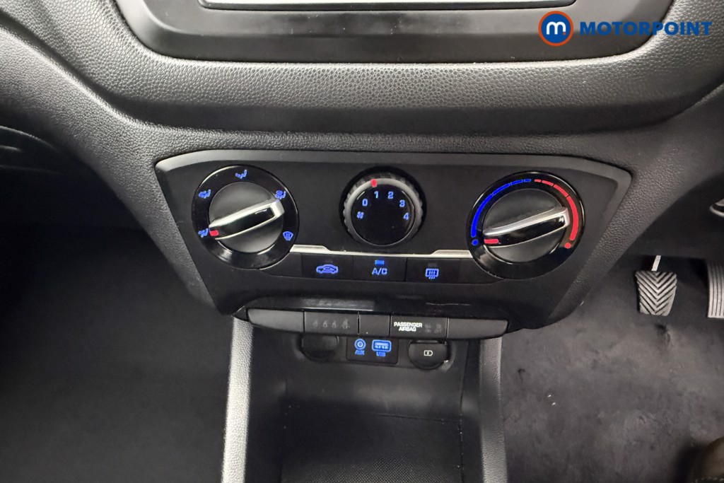 Hyundai I20 SE Manual Petrol Hatchback - Stock Number (1561557) - 9th supplementary image