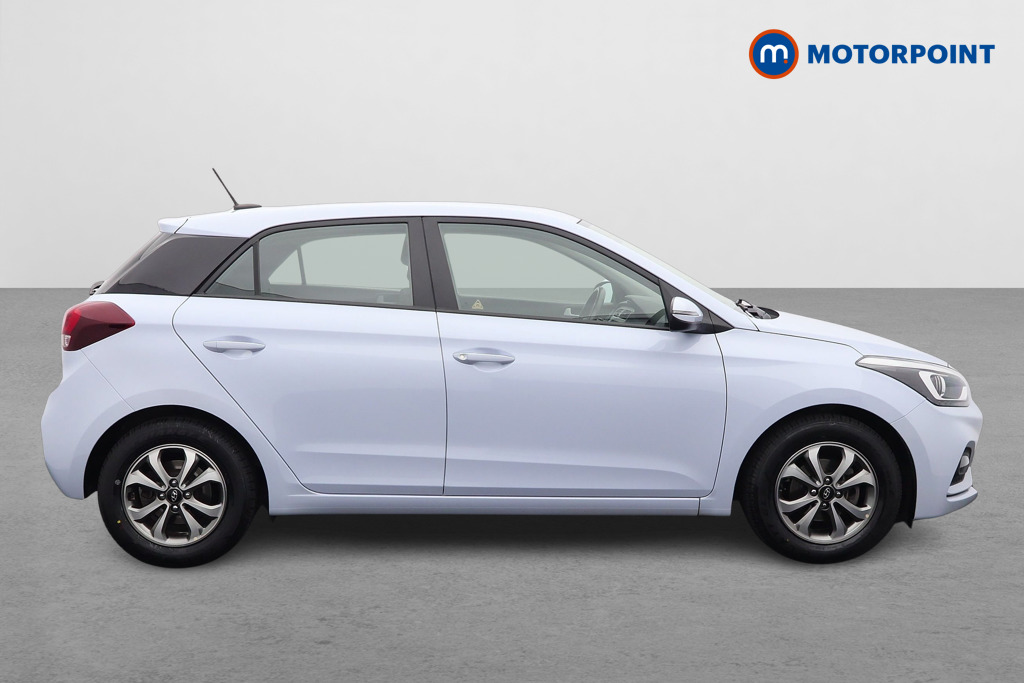 Hyundai I20 SE Manual Petrol Hatchback - Stock Number (1561557) - Drivers side