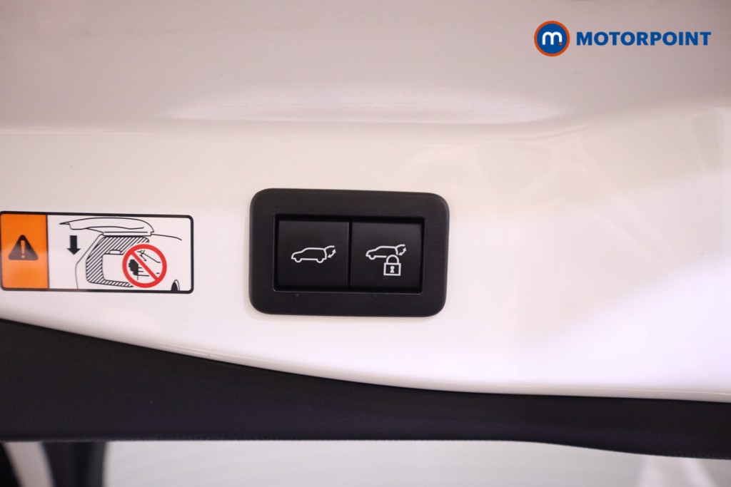 Toyota C-Hr Design Automatic Petrol-Electric Hybrid SUV - Stock Number (1562104) - 22nd supplementary image