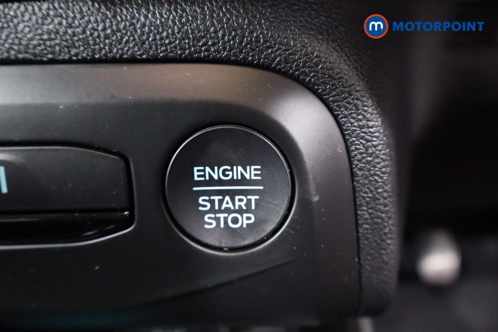 Ford Focus Titanium Vignale Manual Petrol Hatchback - Stock Number (1562350) - 13th supplementary image