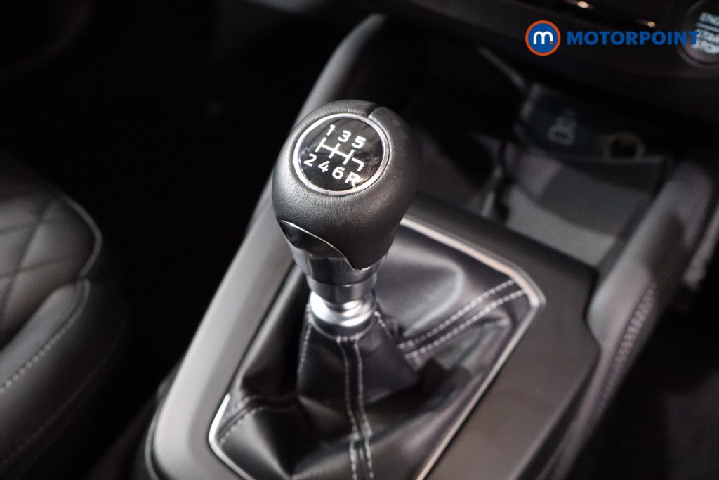 Ford Focus Titanium Vignale Manual Petrol Hatchback - Stock Number (1562350) - 14th supplementary image