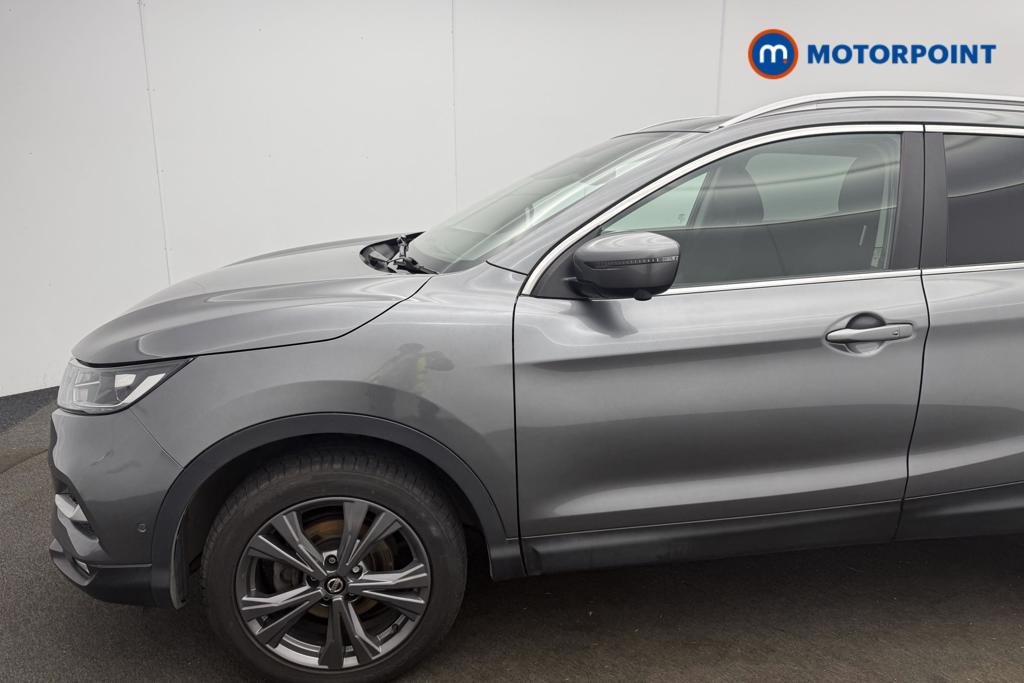 Nissan Qashqai N-Connecta Manual Diesel SUV - Stock Number (1545884) - 3rd supplementary image