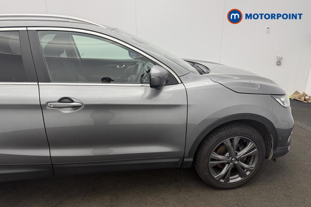 Nissan Qashqai N-Connecta Manual Diesel SUV - Stock Number (1545884) - 11th supplementary image