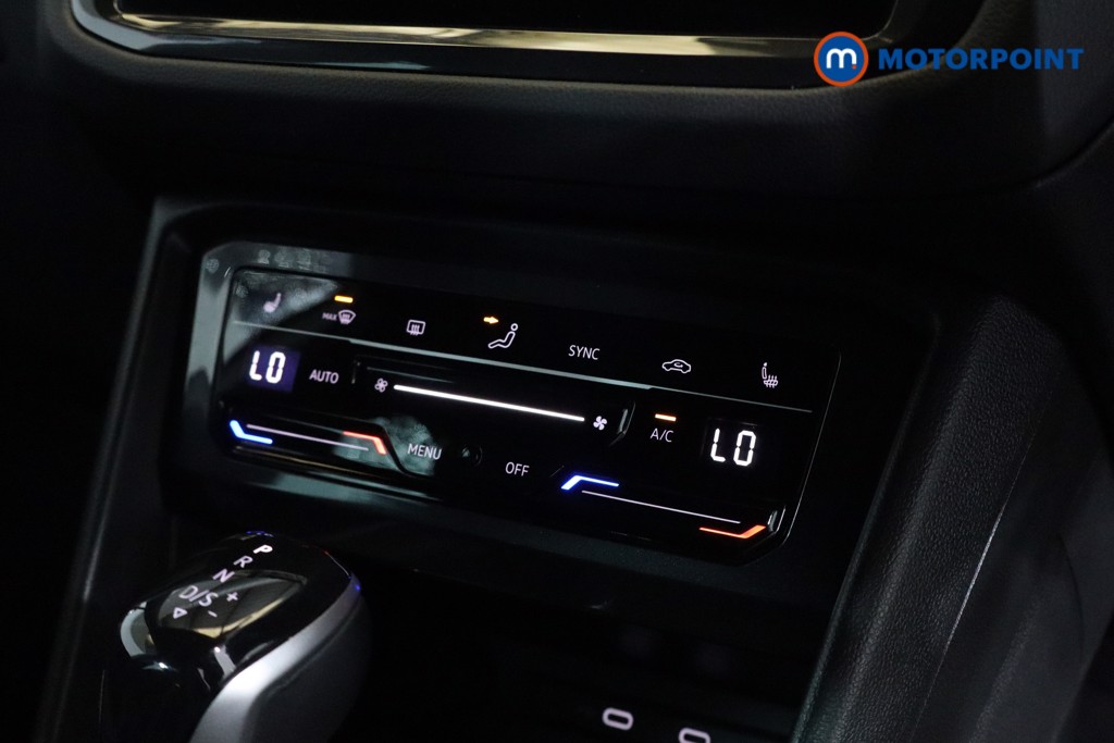 Volkswagen Tiguan R-Line Edition Automatic Petrol SUV - Stock Number (1547350) - 6th supplementary image