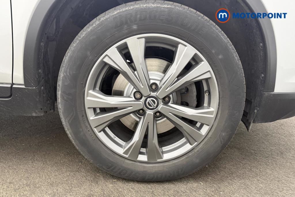 Nissan X-Trail N-Connecta Manual Diesel SUV - Stock Number (1551572) - 10th supplementary image