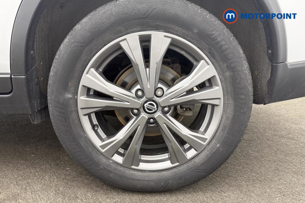 Nissan X-Trail N-Connecta Manual Diesel SUV - Stock Number (1551572) - 12th supplementary image