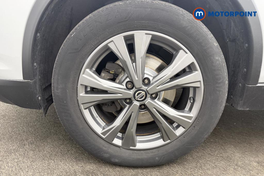 Nissan X-Trail N-Connecta Manual Diesel SUV - Stock Number (1551572) - 13th supplementary image