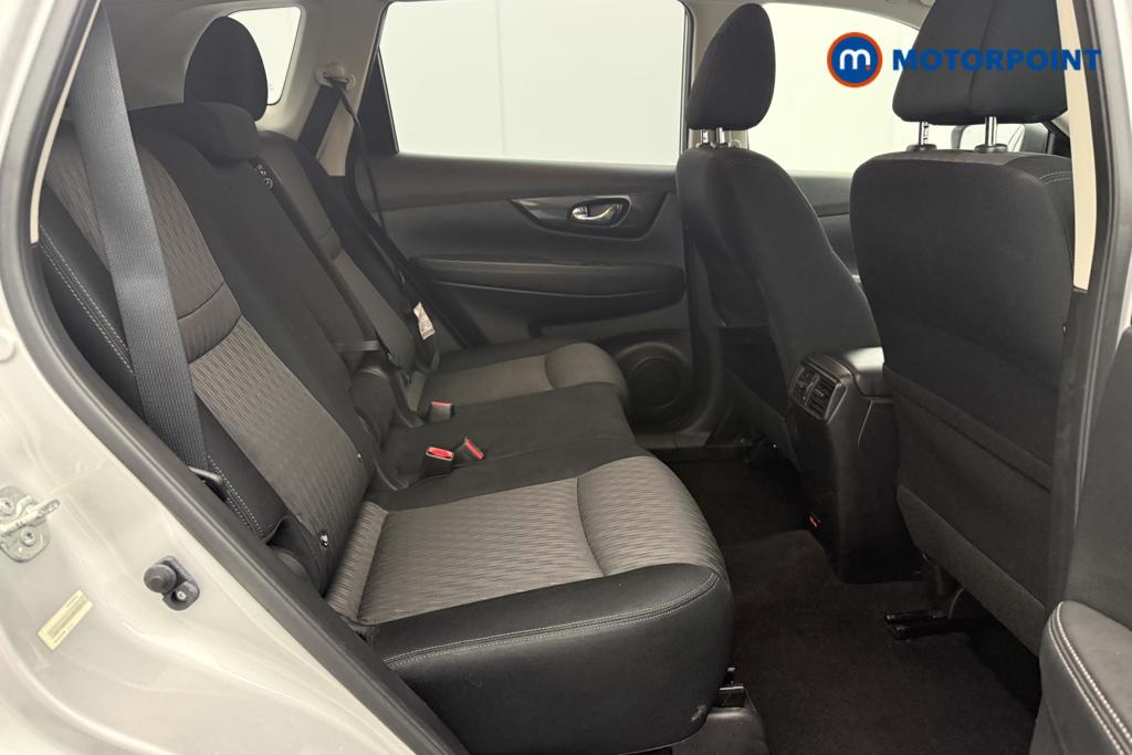 Nissan X-Trail N-Connecta Manual Diesel SUV - Stock Number (1551572) - 16th supplementary image