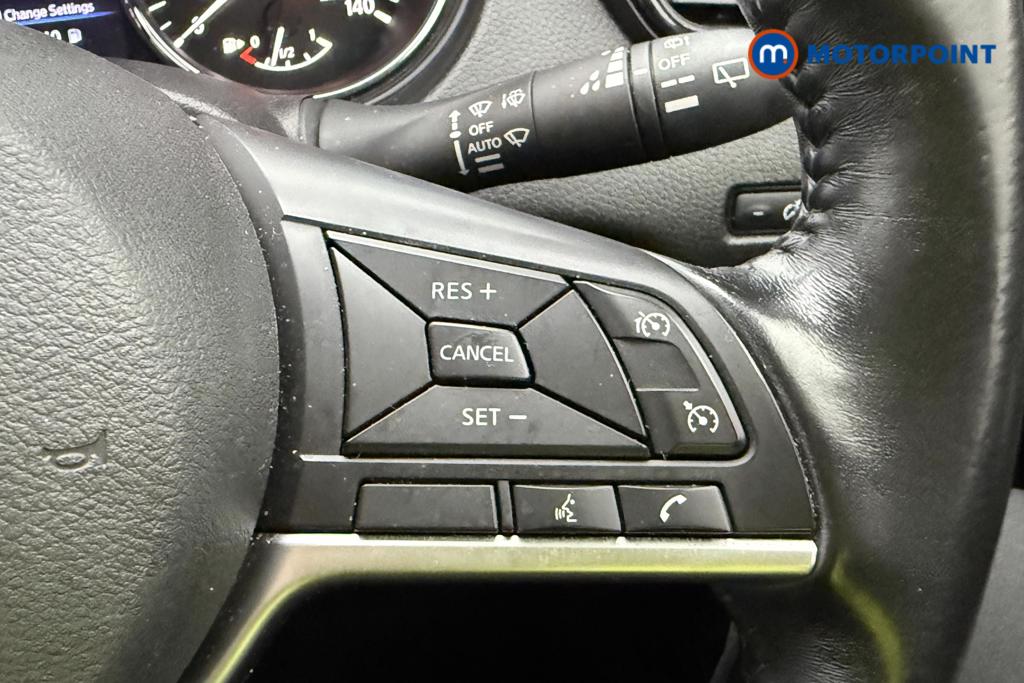 Nissan X-Trail N-Connecta Manual Diesel SUV - Stock Number (1551572) - 25th supplementary image