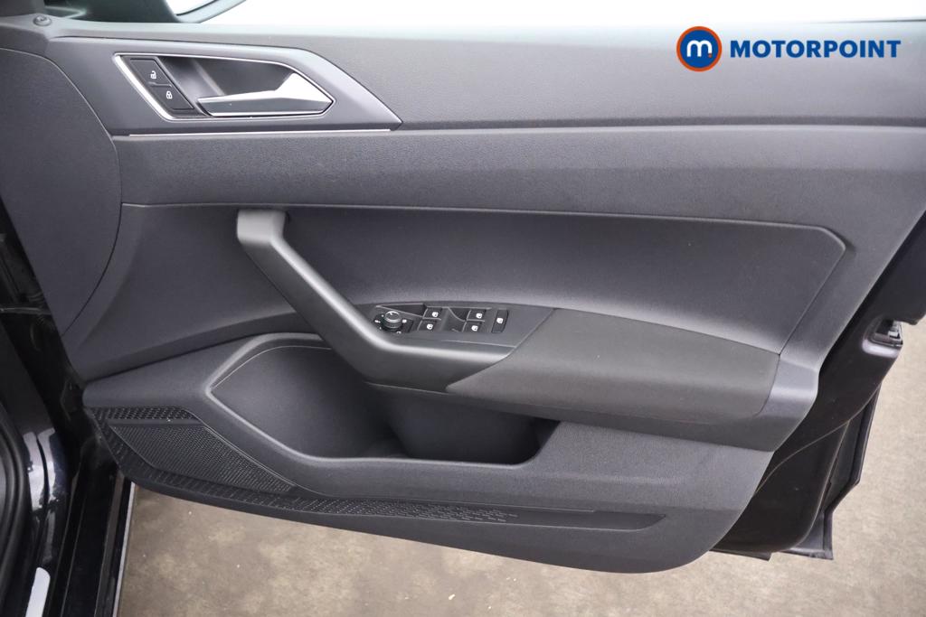 Volkswagen Taigo R-Line Automatic Petrol SUV - Stock Number (1552326) - 9th supplementary image