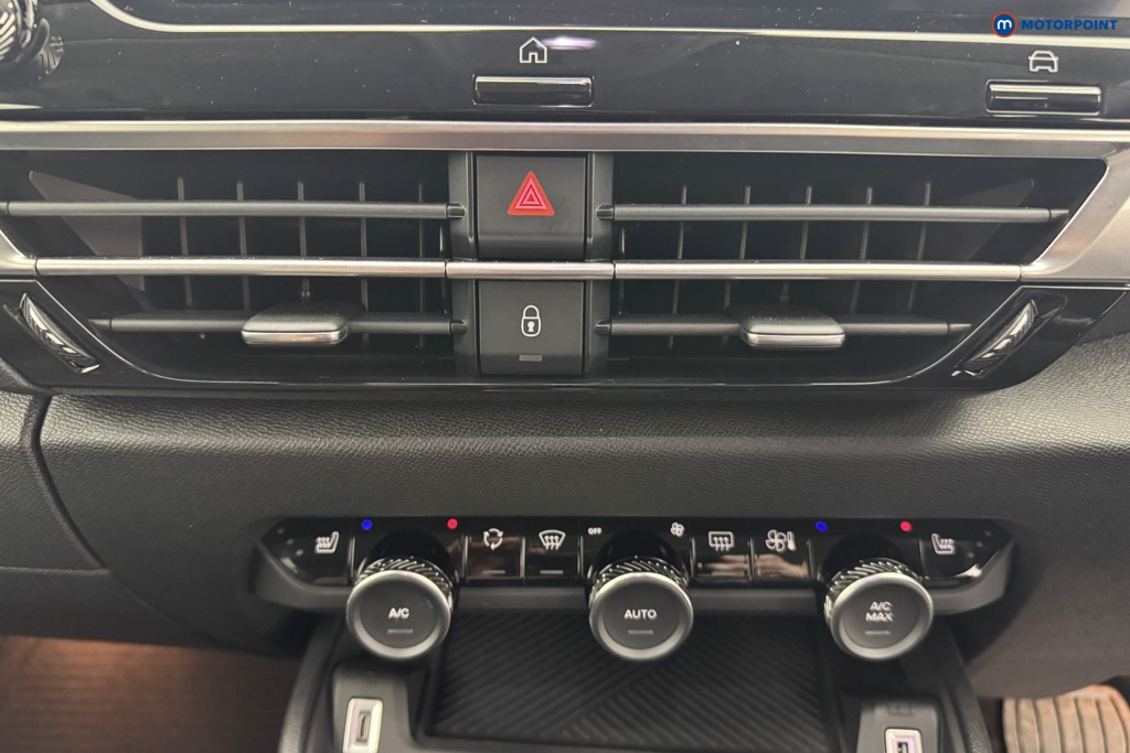 Citroen C4 X MAX Automatic Petrol Saloon - Stock Number (1554602) - 15th supplementary image