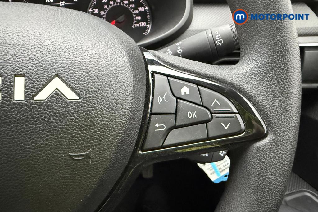 Dacia Sandero Essential Manual Petrol Hatchback - Stock Number (1554866) - 22nd supplementary image