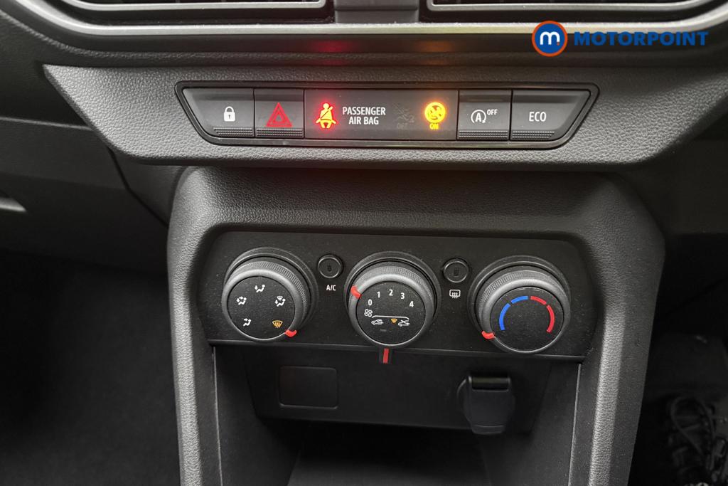 Dacia Sandero Essential Manual Petrol Hatchback - Stock Number (1554866) - 23rd supplementary image