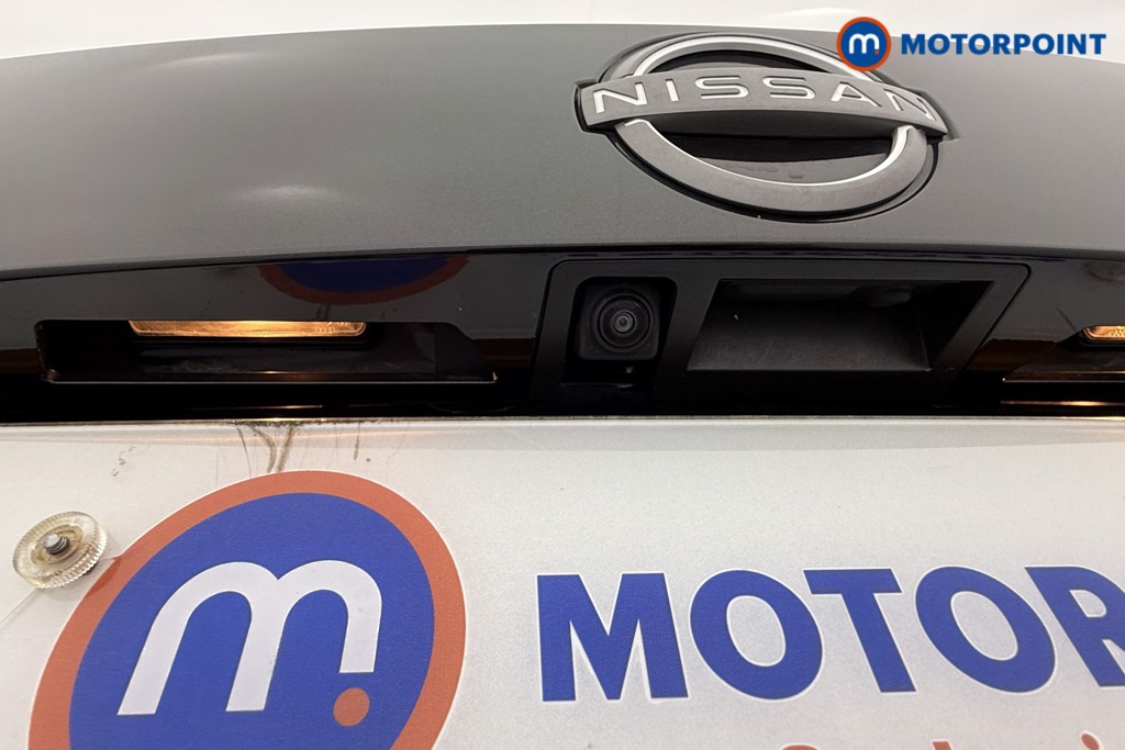Nissan Juke N-Connecta Automatic Petrol SUV - Stock Number (1557359) - 20th supplementary image