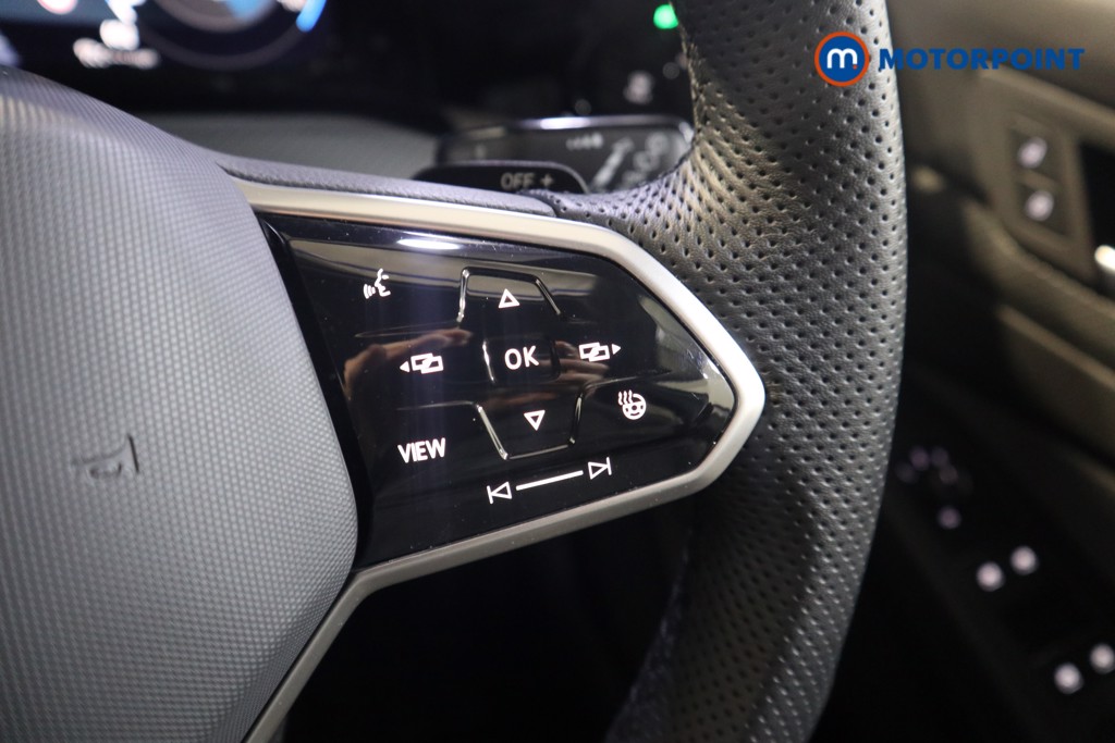 Volkswagen Golf R-Line Automatic Petrol Hatchback - Stock Number (1557521) - 4th supplementary image