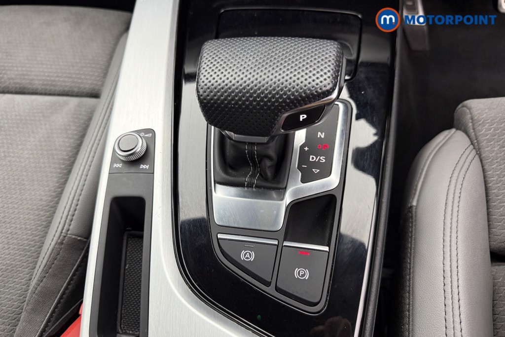 Audi A4 S Line Automatic Petrol Estate - Stock Number (1557635) - 12th supplementary image