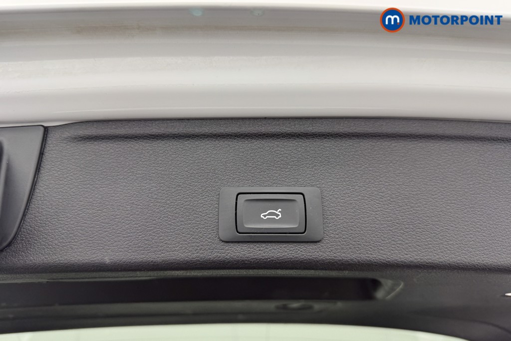 Audi A4 S Line Automatic Petrol Estate - Stock Number (1557635) - 23rd supplementary image