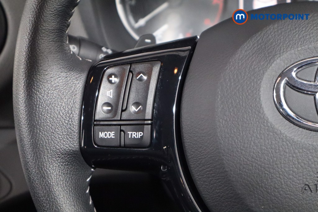 Toyota Yaris Icon Tech Automatic Petrol Hatchback - Stock Number (1557857) - 7th supplementary image