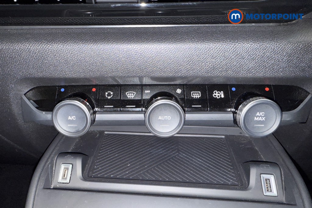 Citroen C4 Shine Automatic Electric Hatchback - Stock Number (1557974) - 11th supplementary image