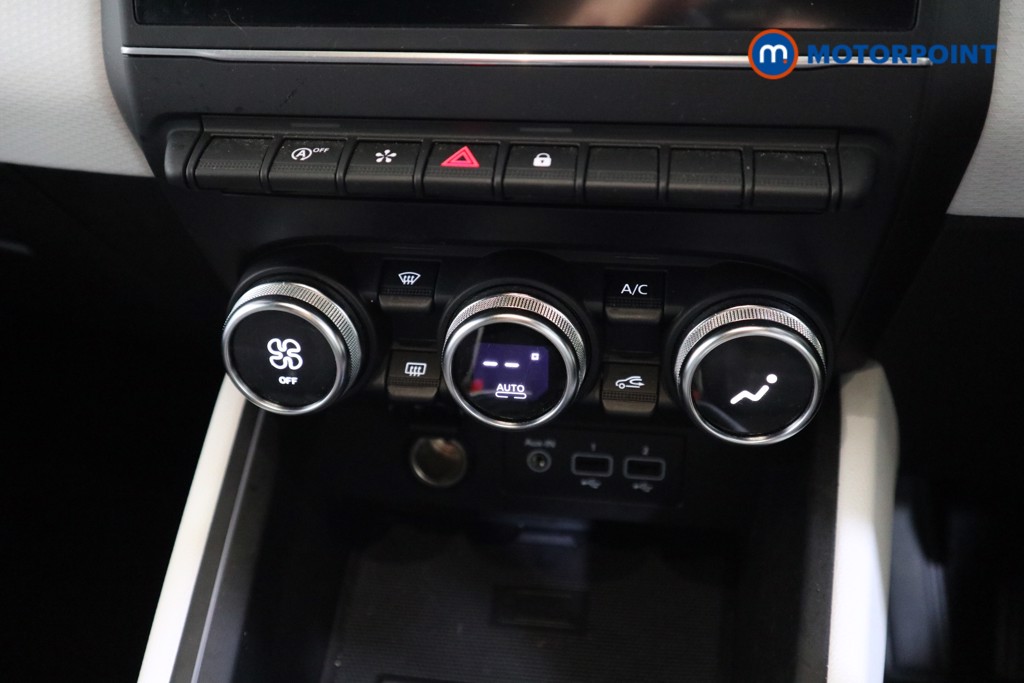 Renault Clio Techno Manual Petrol Hatchback - Stock Number (1558756) - 7th supplementary image