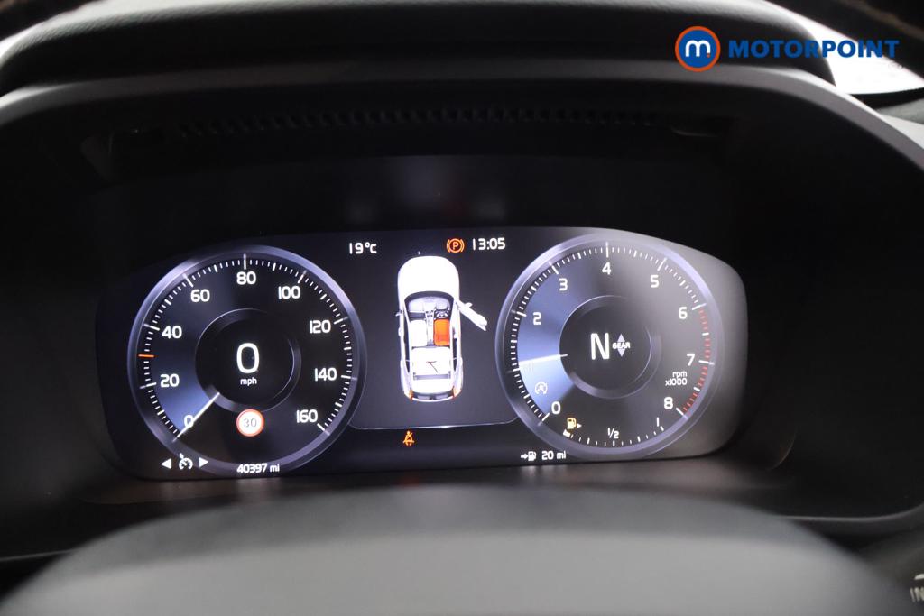 Volvo Xc40 R Design Manual Petrol SUV - Stock Number (1558895) - 4th supplementary image