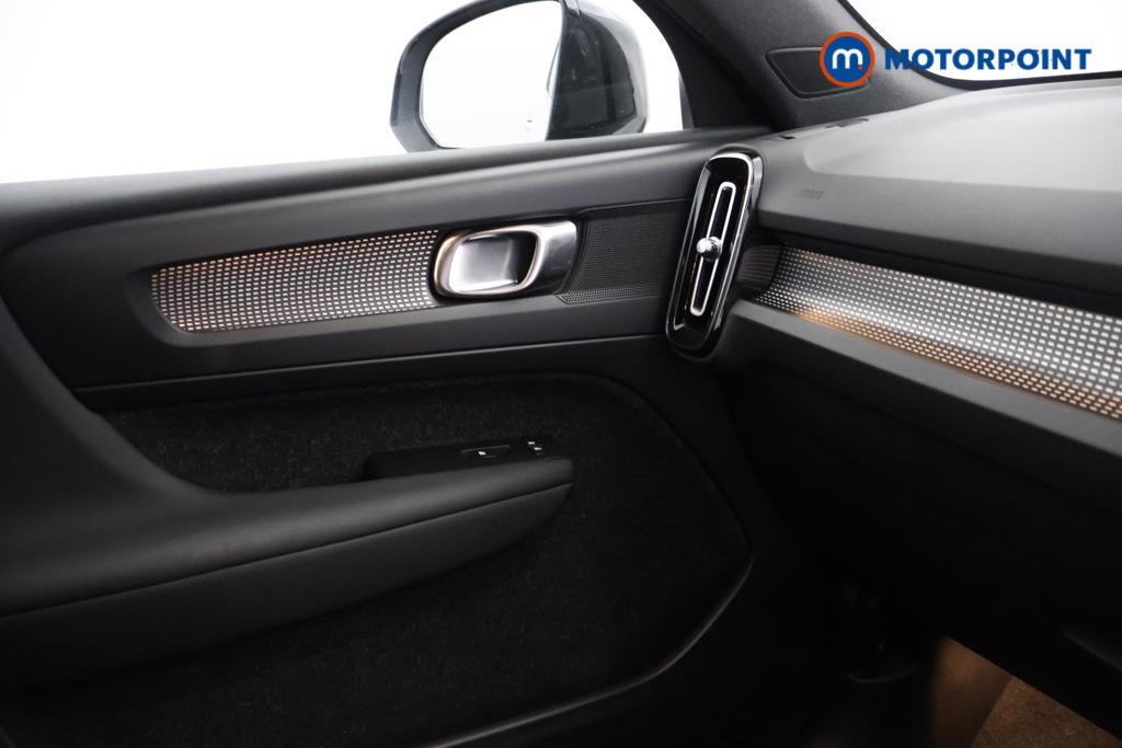 Volvo Xc40 R Design Manual Petrol SUV - Stock Number (1558895) - 8th supplementary image