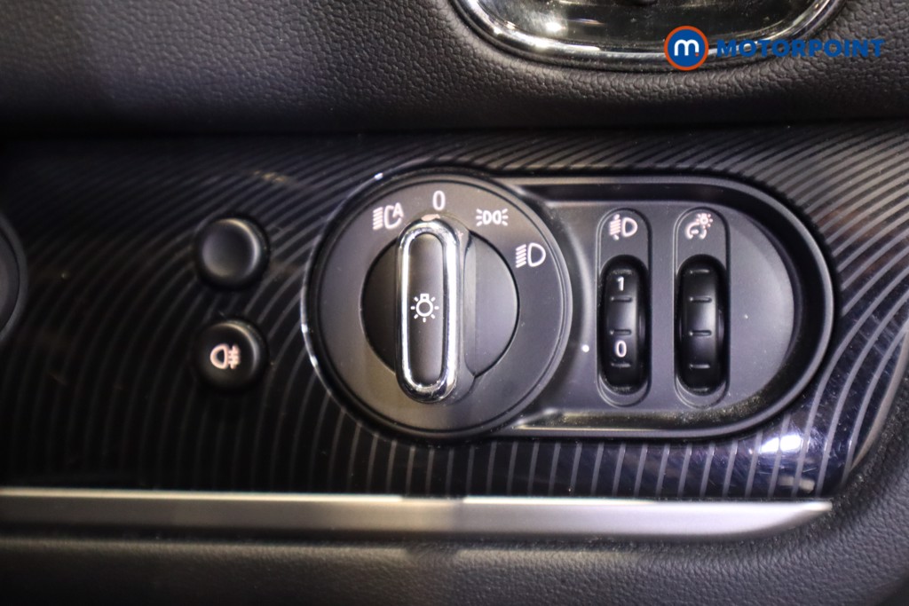 Mini Countryman Cooper Exclusive Automatic Petrol SUV - Stock Number (1559081) - 9th supplementary image