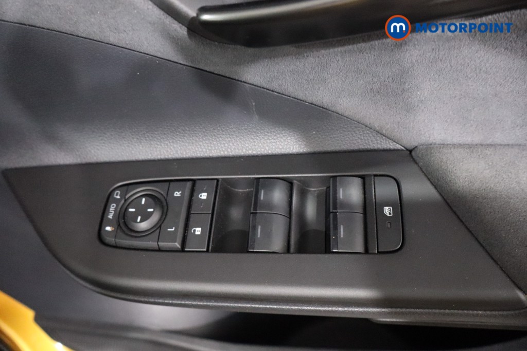 Toyota C-Hr Premiere Edition Automatic Petrol-Electric Hybrid SUV - Stock Number (1559451) - 21st supplementary image