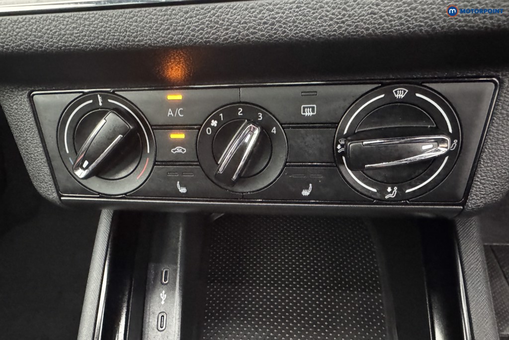 Skoda Kamiq Monte Carlo Manual Petrol SUV - Stock Number (1559715) - 12th supplementary image