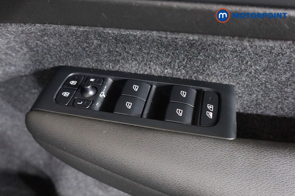 Volvo Xc40 Core Automatic Electric SUV - Stock Number (1559740) - 7th supplementary image