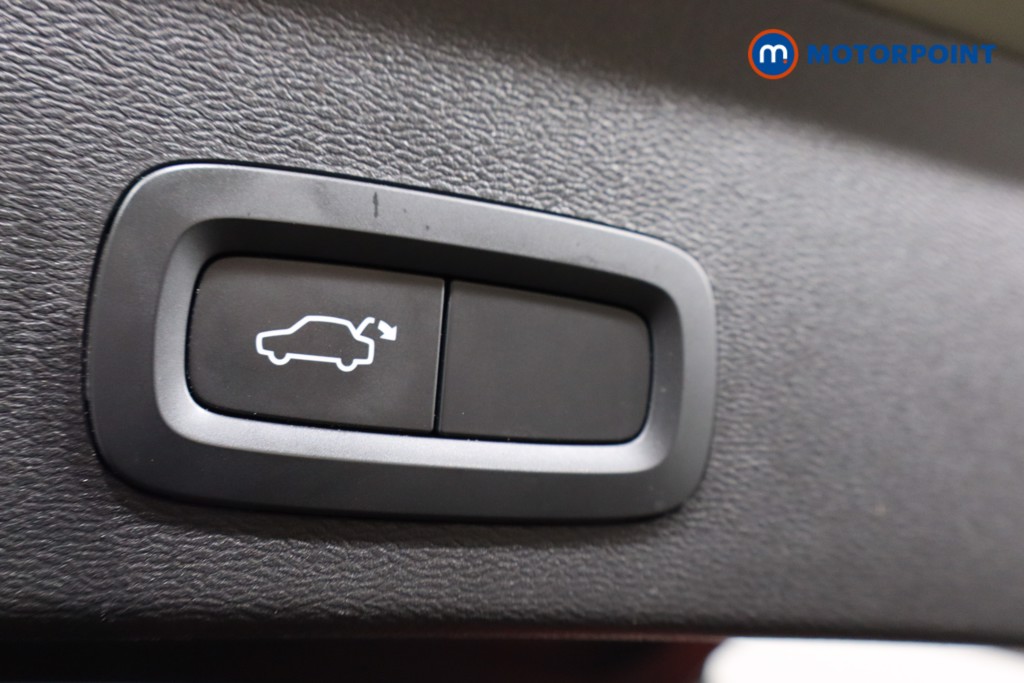 Volvo Xc40 Core Automatic Electric SUV - Stock Number (1559740) - 18th supplementary image