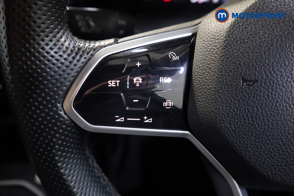 Volkswagen Golf R-Line Manual Petrol Hatchback - Stock Number (1559746) - 3rd supplementary image