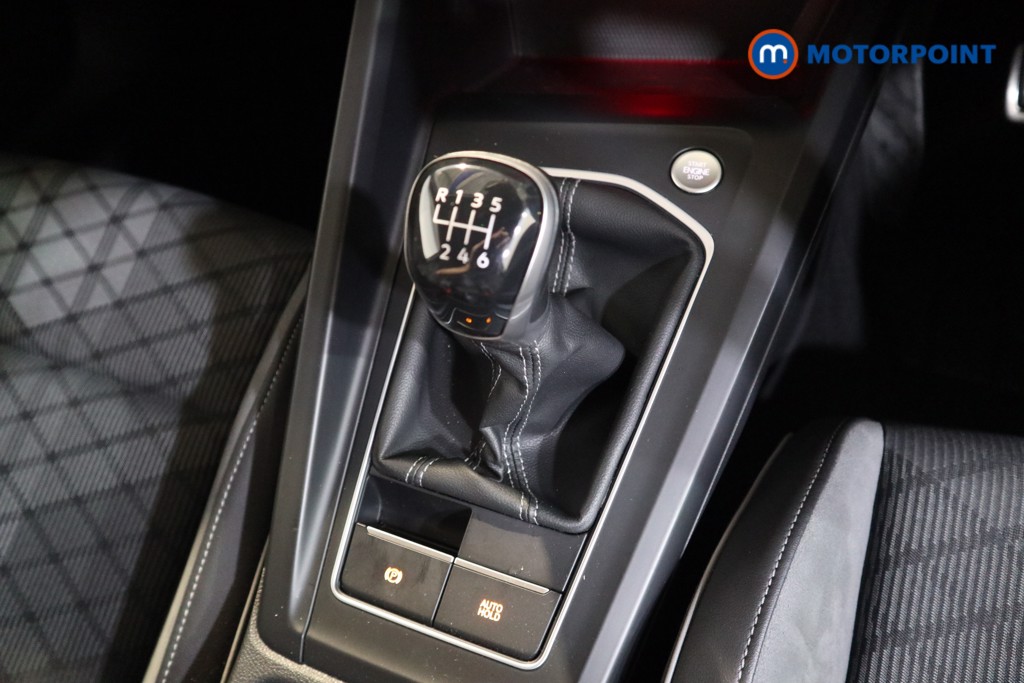 Volkswagen Golf R-Line Manual Petrol Hatchback - Stock Number (1559746) - 8th supplementary image