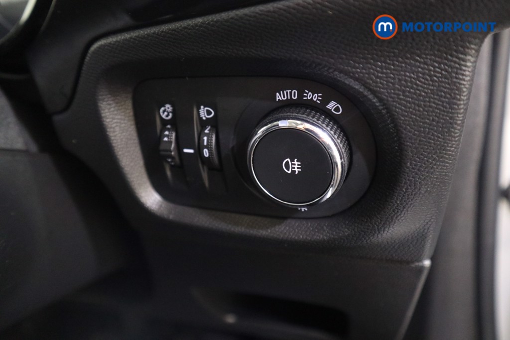Vauxhall Corsa Design Manual Petrol Hatchback - Stock Number (1560147) - 9th supplementary image