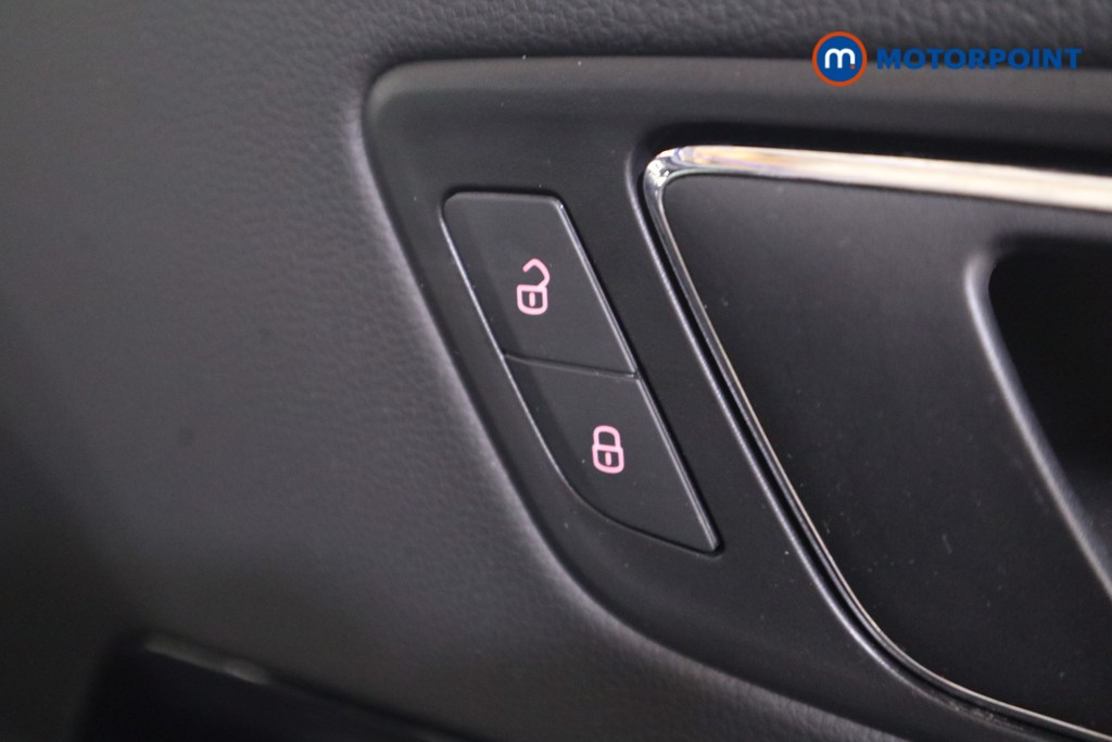 Seat Ateca FR Manual Petrol SUV - Stock Number (1560216) - 12th supplementary image