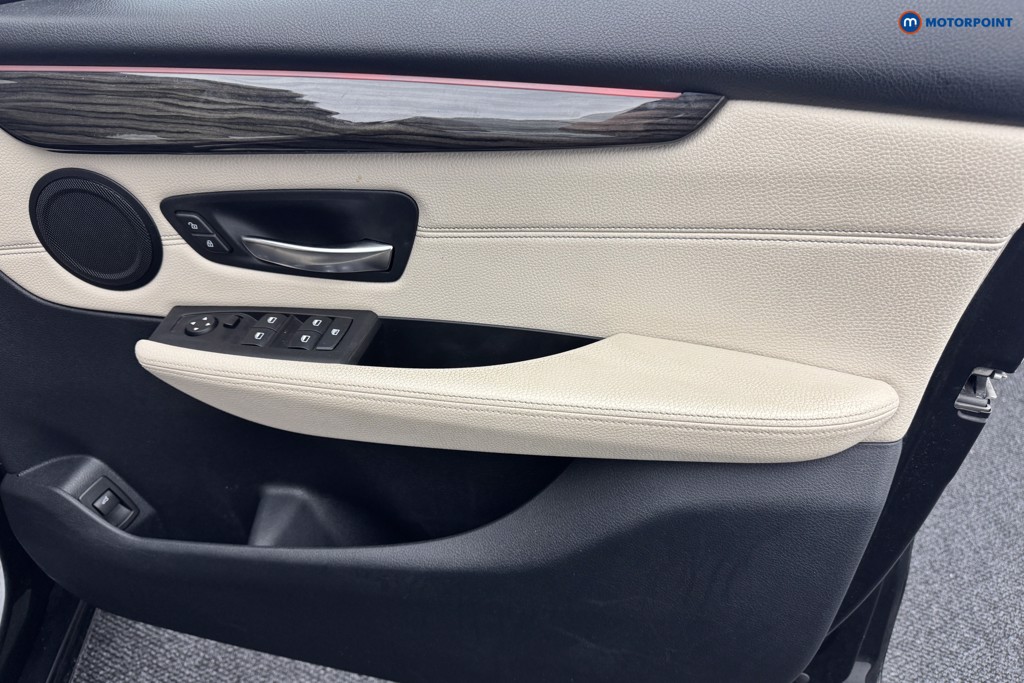 BMW 2 Series Luxury Automatic Petrol Estate - Stock Number (1560371) - 20th supplementary image