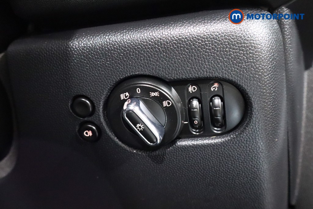 Mini Hatchback Cooper Classic Automatic Petrol Hatchback - Stock Number (1560409) - 9th supplementary image