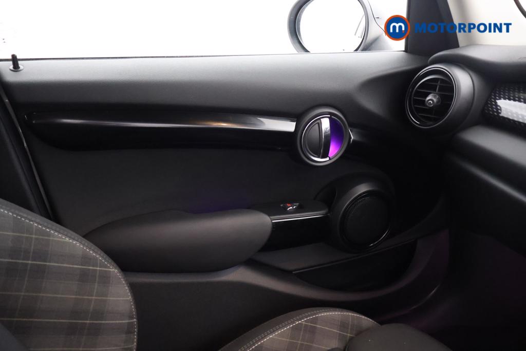 Mini Hatchback Cooper S Automatic Petrol Hatchback - Stock Number (1560460) - 8th supplementary image