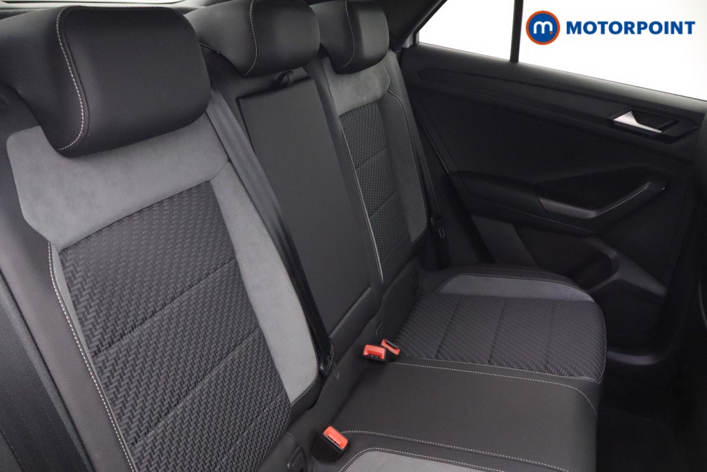 Volkswagen T-Roc R-Line Automatic Diesel SUV - Stock Number (1560515) - 24th supplementary image