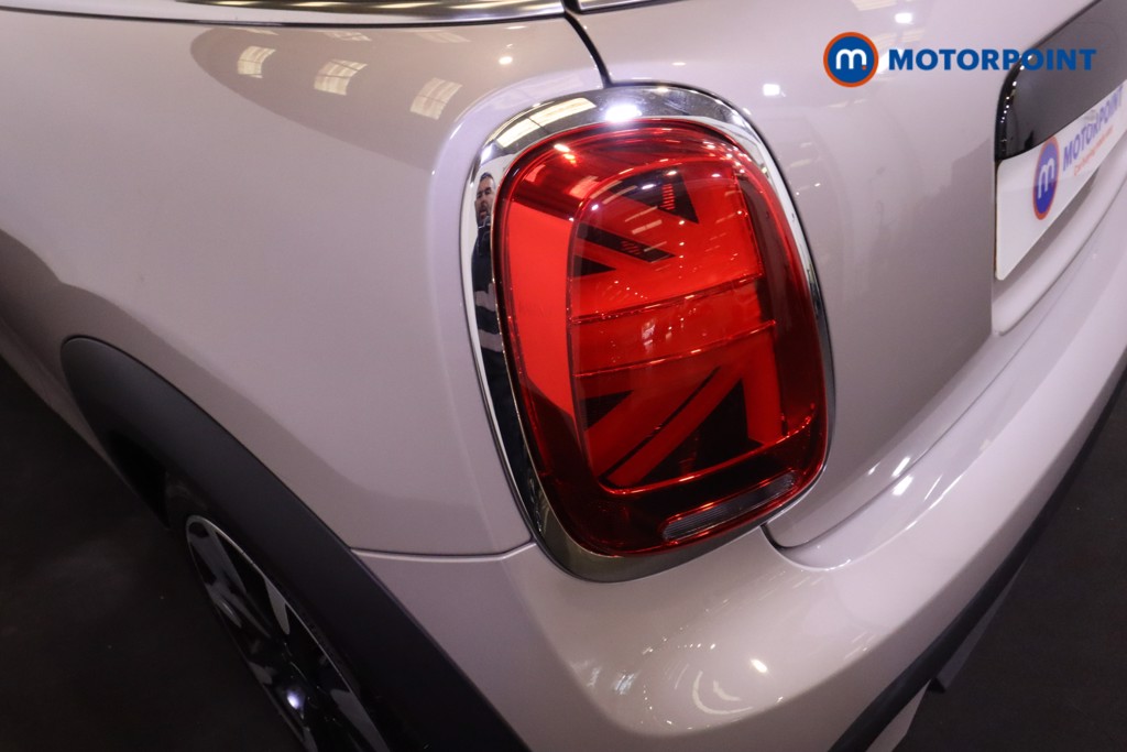Mini Hatchback Cooper Exclusive Manual Petrol Hatchback - Stock Number (1560524) - 23rd supplementary image